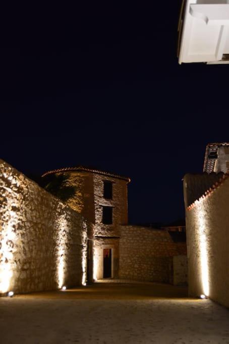 Tour Medievale Fortifiee Entierement Restaure Saint-Sever  Buitenkant foto