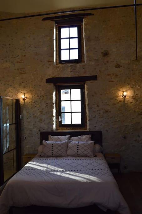 Tour Medievale Fortifiee Entierement Restaure Saint-Sever  Buitenkant foto