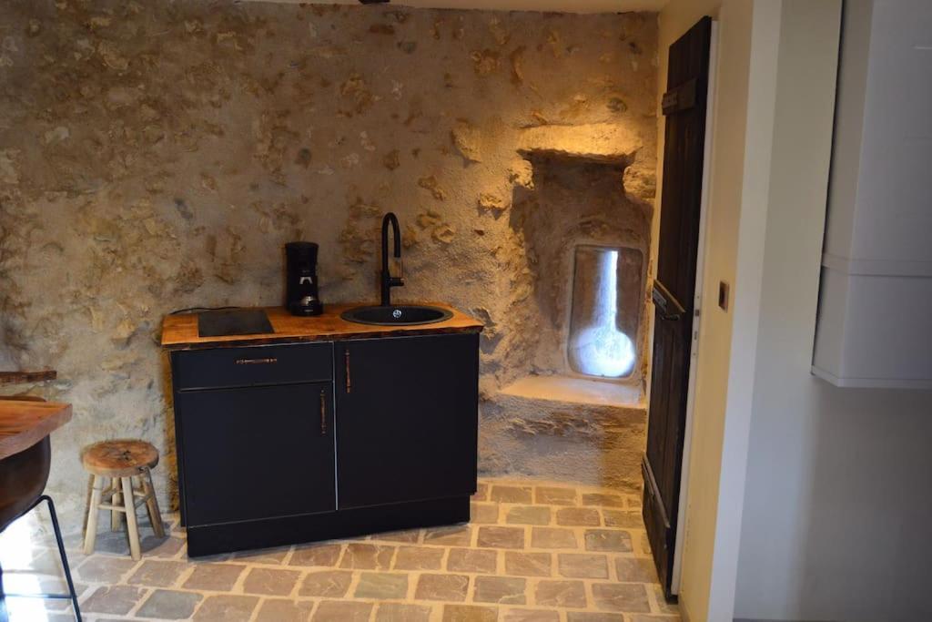 Tour Medievale Fortifiee Entierement Restaure Saint-Sever  Buitenkant foto